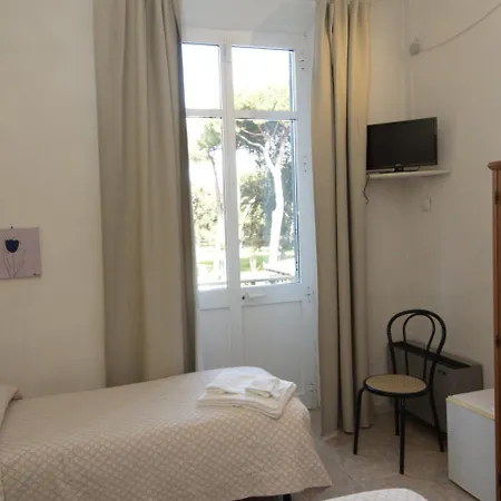 Отель Cilene 2*